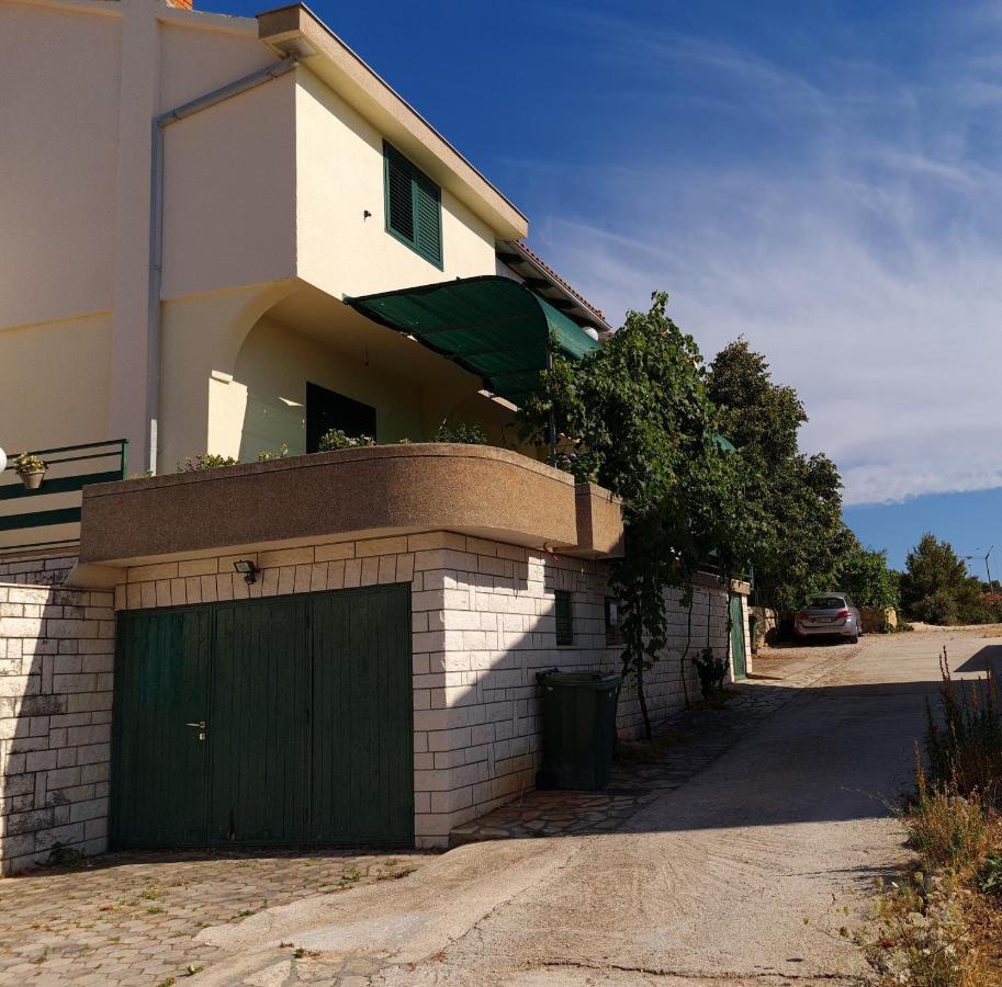 Apartments Dolac Primosten Ngoại thất bức ảnh