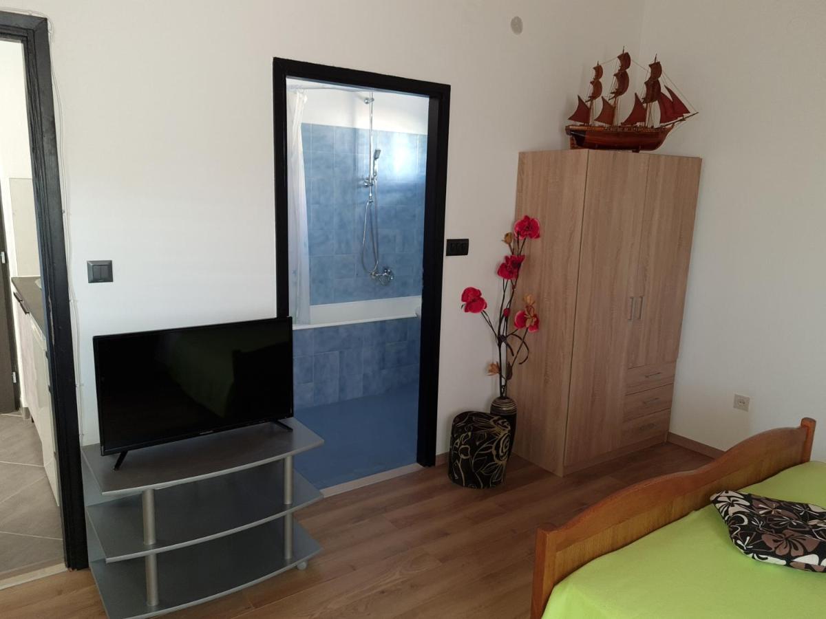 Apartments Dolac Primosten Ngoại thất bức ảnh