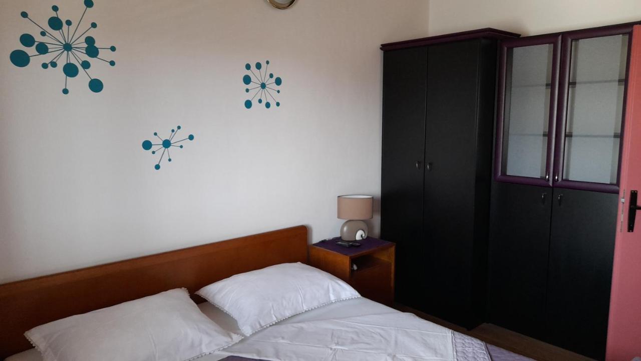 Apartments Dolac Primosten Ngoại thất bức ảnh