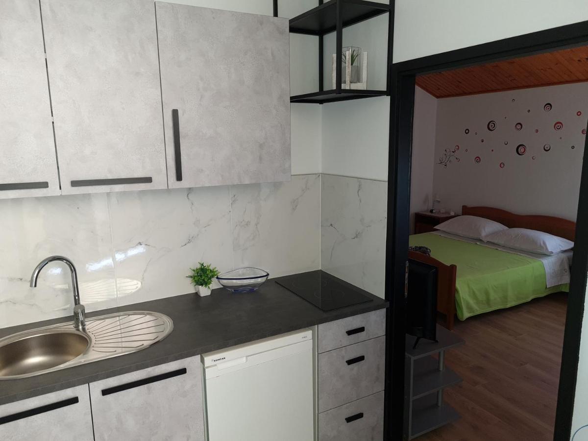 Apartments Dolac Primosten Ngoại thất bức ảnh
