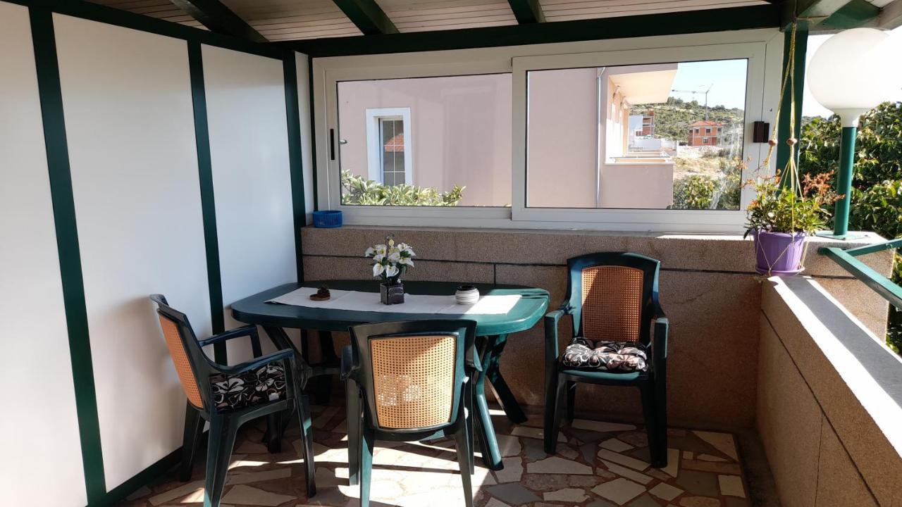 Apartments Dolac Primosten Ngoại thất bức ảnh