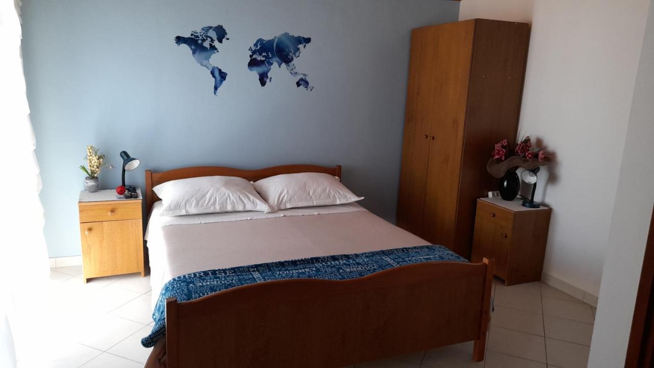 Apartments Dolac Primosten Ngoại thất bức ảnh