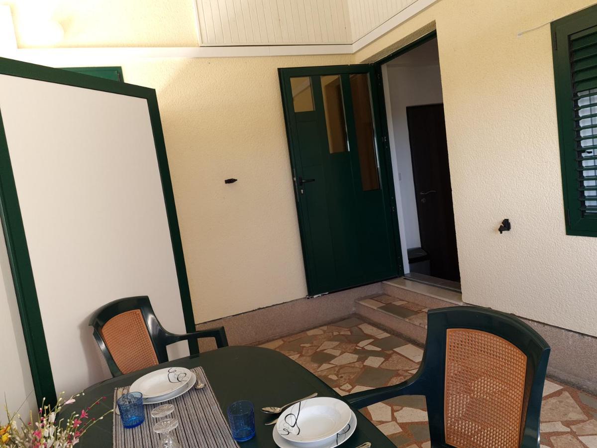 Apartments Dolac Primosten Ngoại thất bức ảnh